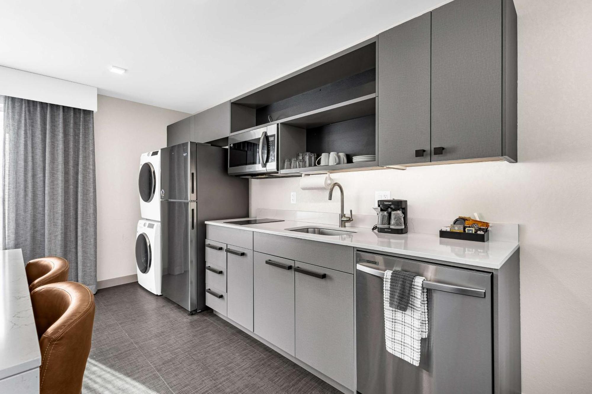 Homewood Suites By Hilton Colorado Springs Airport Εξωτερικό φωτογραφία